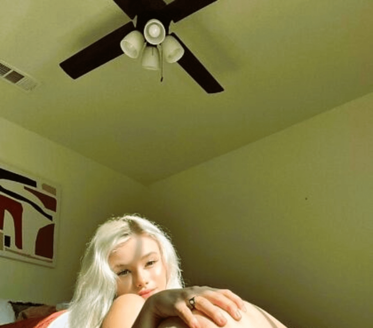 Zoé, "Photographie", 2023 / 15 x 20 - Carmellove